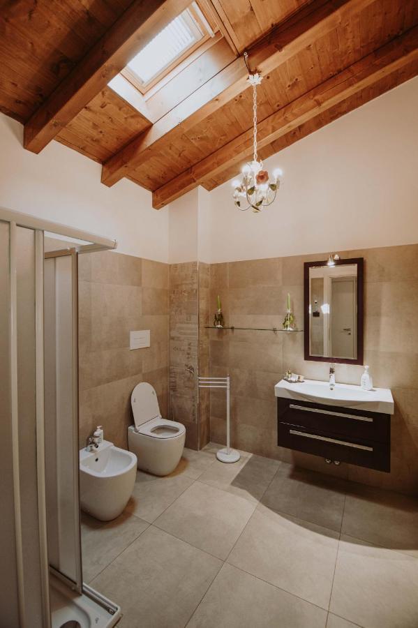 B&B Casa Santa Lucia Manerba del Garda Exterior foto