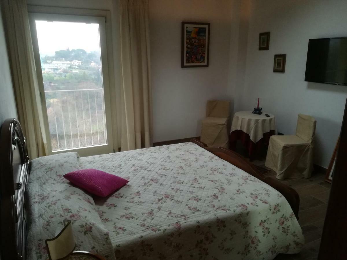 B&B Casa Santa Lucia Manerba del Garda Exterior foto